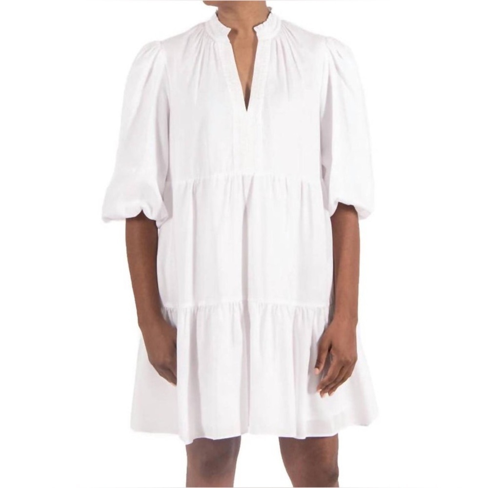 Elegant White Mini Dress